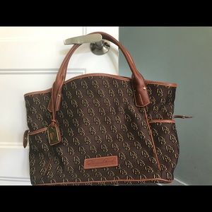 Dooney & Bourke Medium Kristen Tote SV791 EH